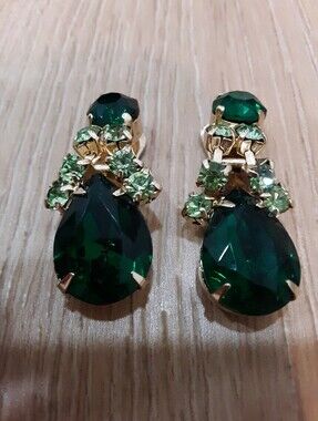 Vintage Green Stone Earrings